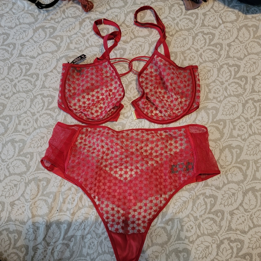 Victoria secret bra set